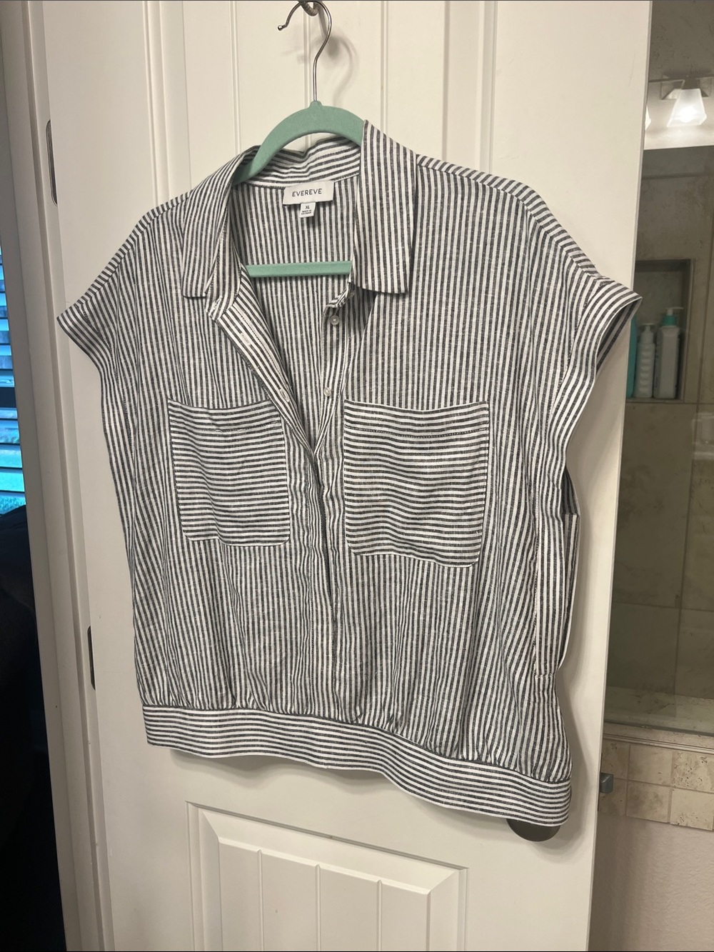 Evereve Black & White Striped Short-Sleeve Button Front Linen Shirt